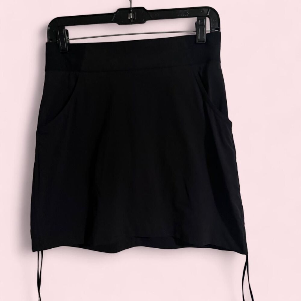 Columbia-sportswear Women's Black and Navy Skirt